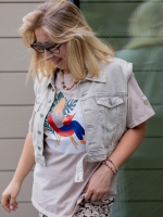 T-shirt Over Lazy Day Beż YOUR STORE - obrazek 2